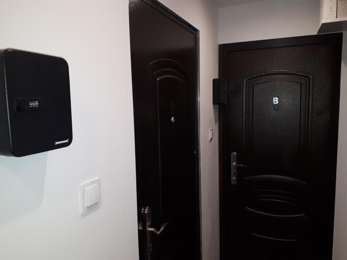 Apartamenty Centrum Panoramiczna Mala Dwojka Swan Labedz Promenada Klimatyzacja Lodowa 키엘체 외부 사진