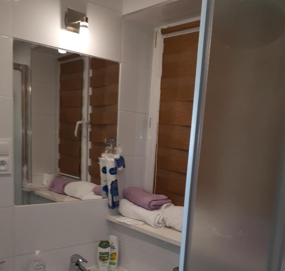 Apartamenty Centrum Panoramiczna Mala Dwojka Swan Labedz Promenada Klimatyzacja Lodowa 키엘체 외부 사진