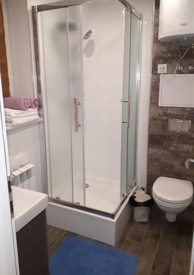 Apartamenty Centrum Panoramiczna Mala Dwojka Swan Labedz Promenada Klimatyzacja Lodowa 키엘체 외부 사진