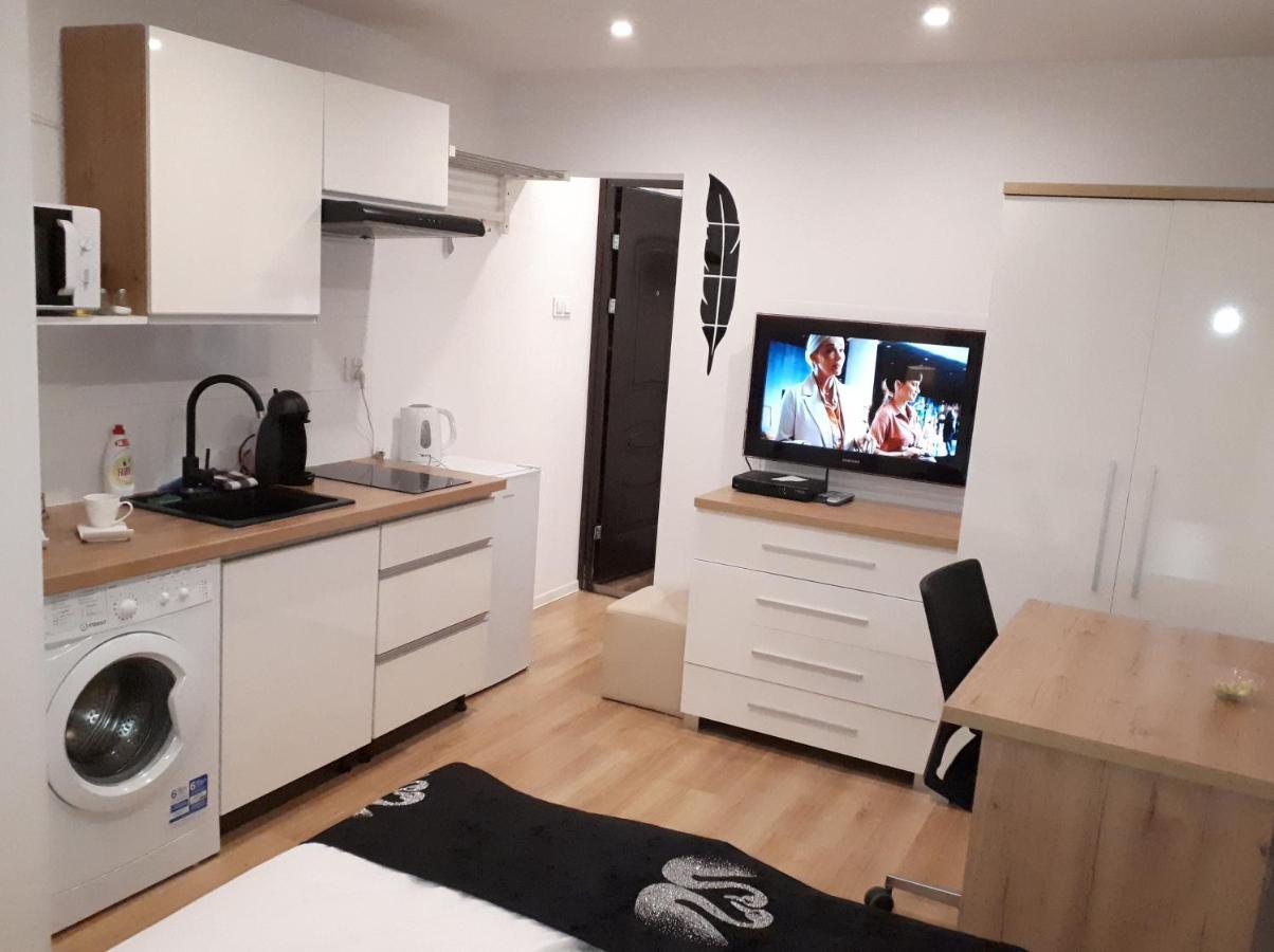 Apartamenty Centrum Panoramiczna Mala Dwojka Swan Labedz Promenada Klimatyzacja Lodowa 키엘체 외부 사진