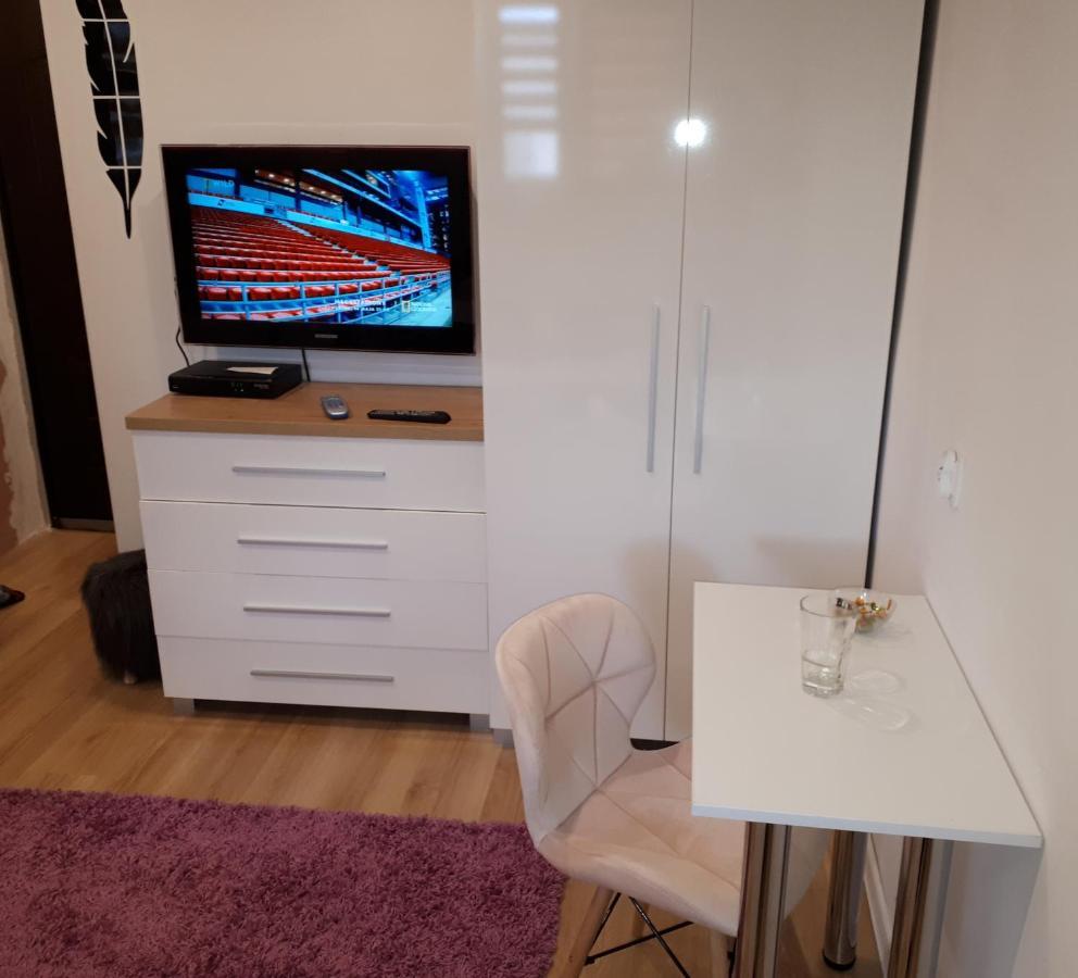 Apartamenty Centrum Panoramiczna Mala Dwojka Swan Labedz Promenada Klimatyzacja Lodowa 키엘체 외부 사진